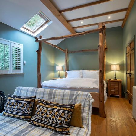 Stable Lodge - Boutique Bed & Breakfast Shurdington Exterior photo